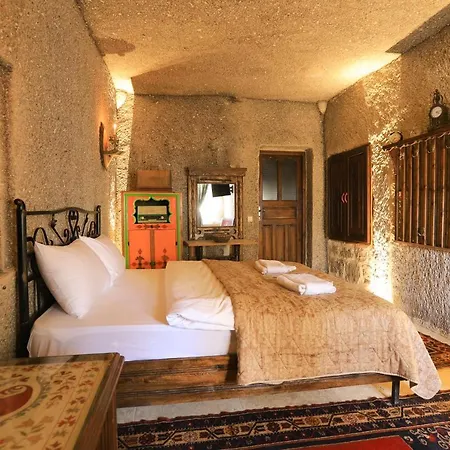 Antique Terrace Cave 3*