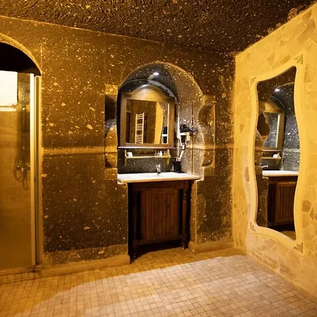 Antique Terrace Cave 格雷梅