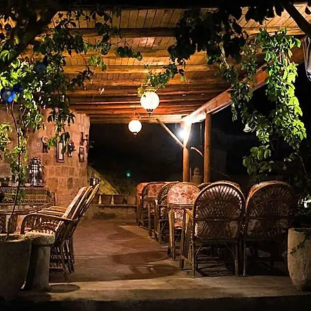 Отель Antique Terrace Cave 3*