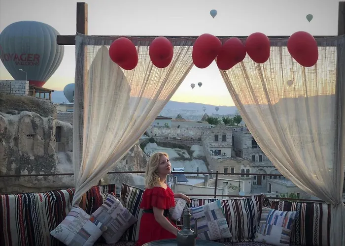 מלון Antique Terrace Cave 3*