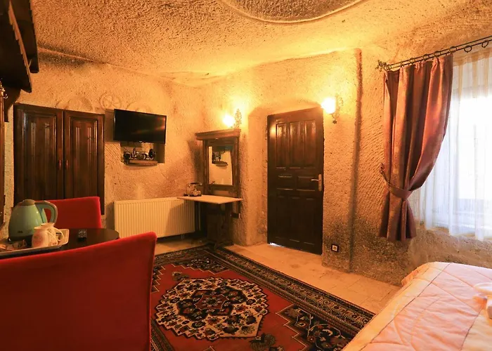 Antique Terrace Cave 3*