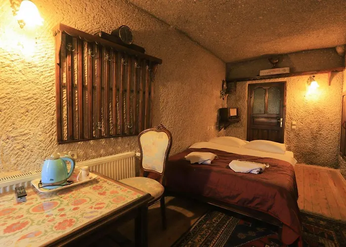 Antique Terrace Cave גורמה