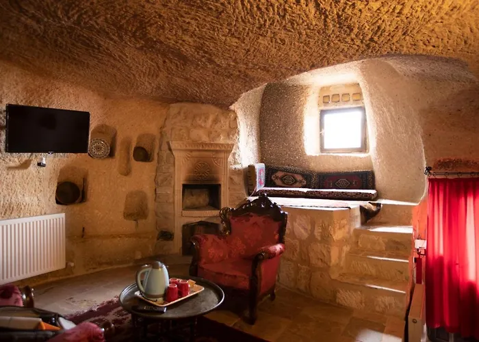 Antique Terrace Cave 3*